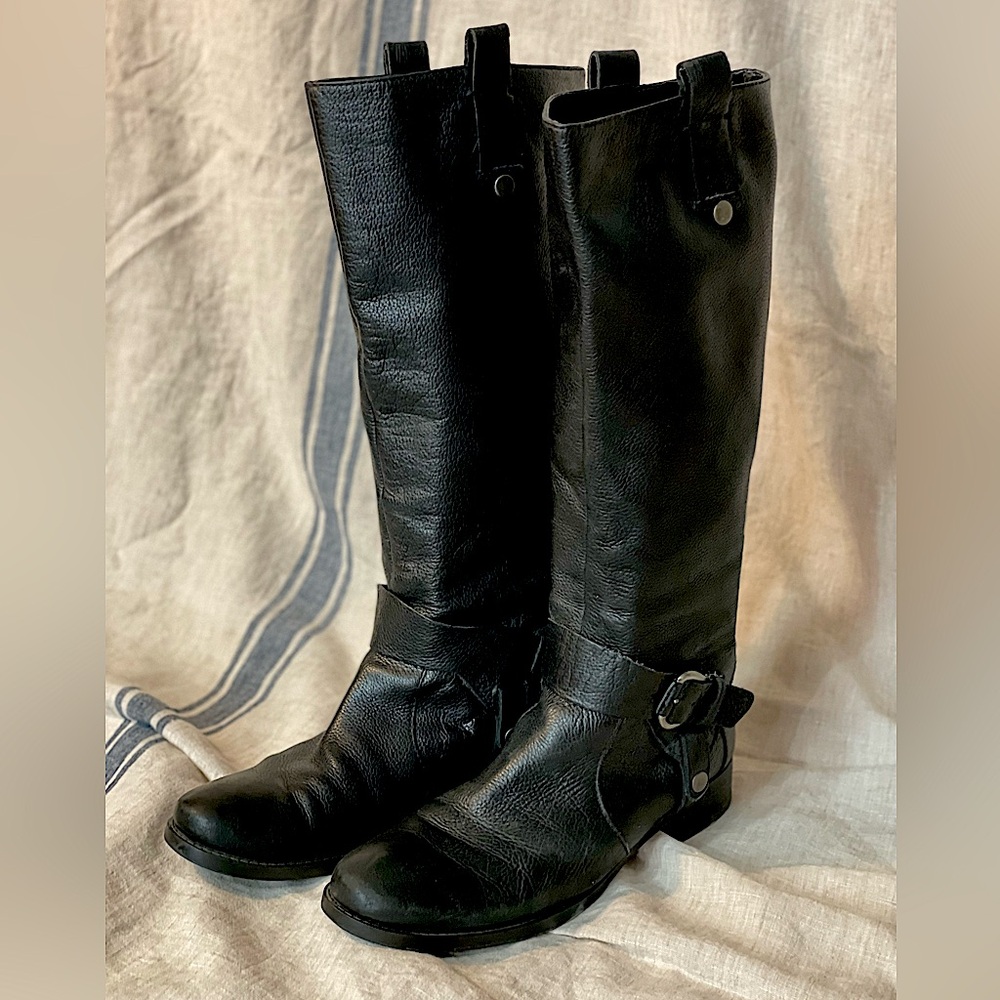 Classic Nine West 8.5 black leather riding boots